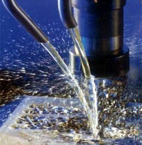 在樱花草影视WWW在线中文的使用中如何正确降温？